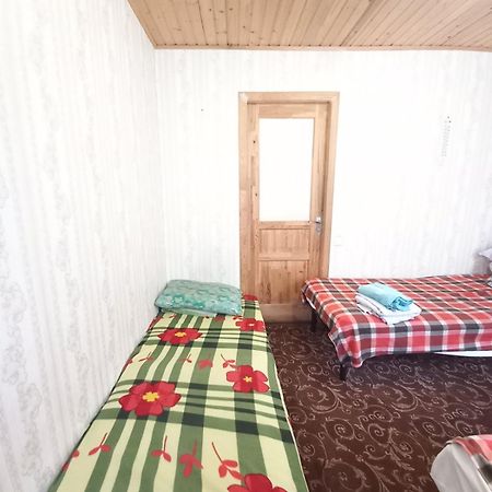 Частный Дом, Р-Н 3 Городской Больницы Cerkasî Exterior foto